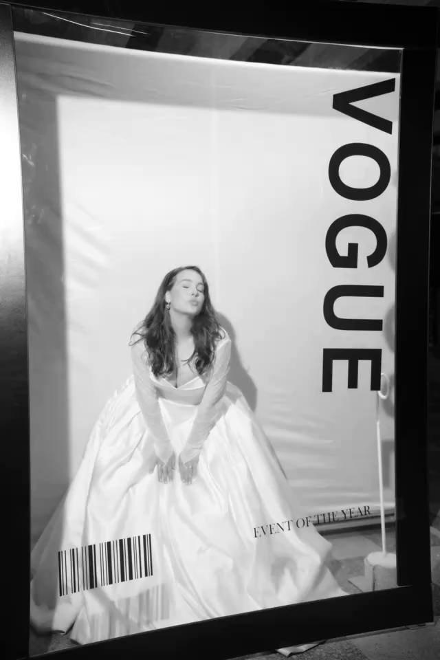 vogueVougue-GIF vogueVougue-GIF
